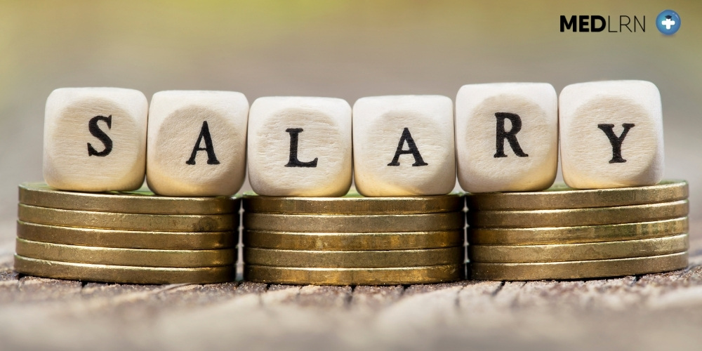 What is a clinical pharmacist's salary?